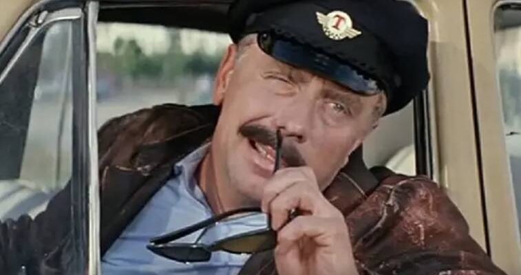 Анатолий Папанов в фильме "Бриллиантовая рука". Фото Вокруг ТВ