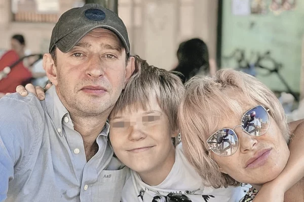 Иван с папой и бабушкой