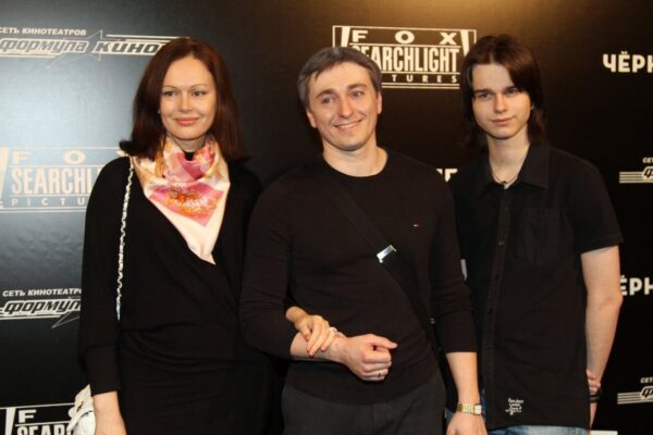 Сергей Безруков и Ирина Безрукова с сыном Андреем