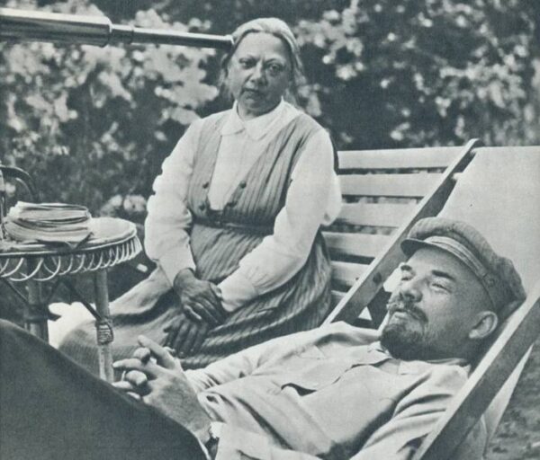 Ленин после инсульта в Горках