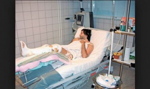 Авраам Руссо после покушения в больнице в 2006 году. Фото biographe.ru