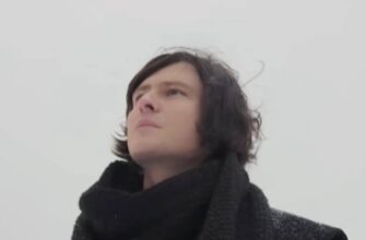 Кадр из нового клипа "Серебром"