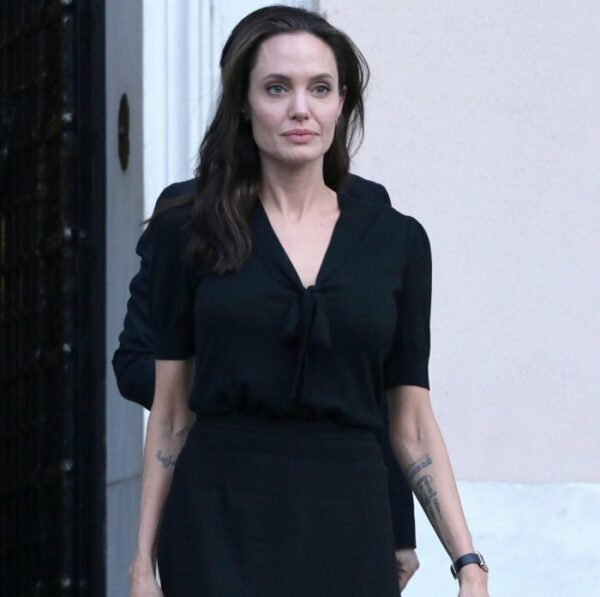 Анджелина Джоли, фото:zen.yandex.ru