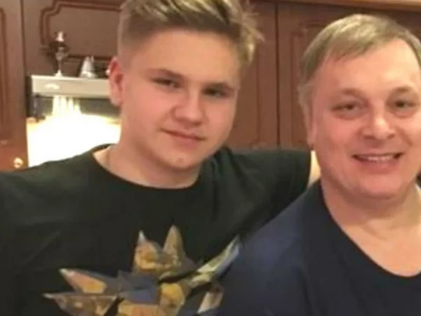 Андрей Разин с сыном 