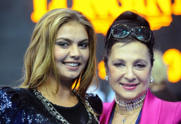 Алина Кабаева и Ирина Винер. фото:tvcenter.ru