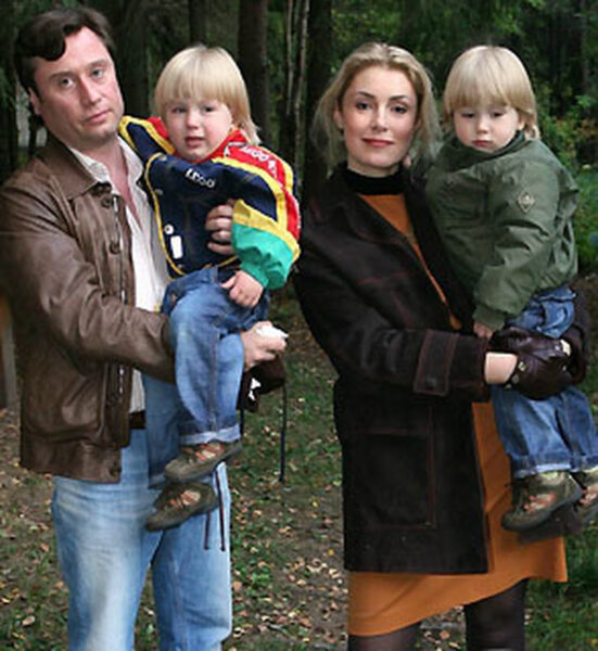 Мария Шукшина и Борис Вишняков с детьми