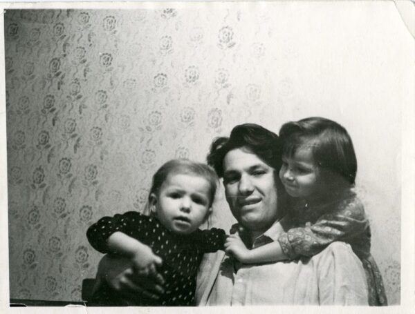 Борис Ельцин с дочерьми