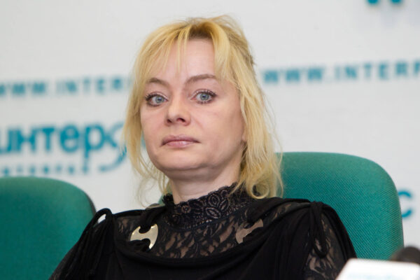 Что погубило красавицу-жену Евгения Евстигнеева: "Мама с папой допустили ошибку — вовремя не расстались"