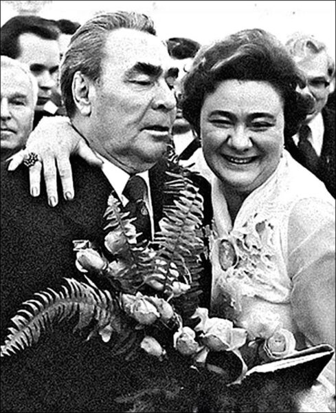 Леонид и Галина Брежневы