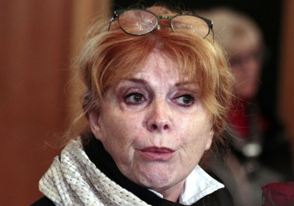 "Пока жива": 75-летнюю Клару Новикову сразил неизвестный вирус