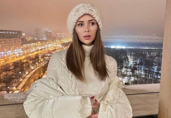 "Если бы не семья, прилетала бы сюда только летом", — дочь актрисы Анастасии Заворотнюк пожалела о своем возвращении в Россию и хочет обратно в Дубаи