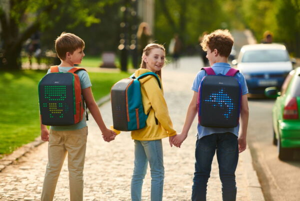 Модные тенденции в мире школьных рюкзаков: что выбирают современные школьники и почему