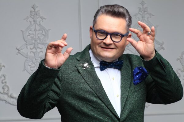 Александр Васильев