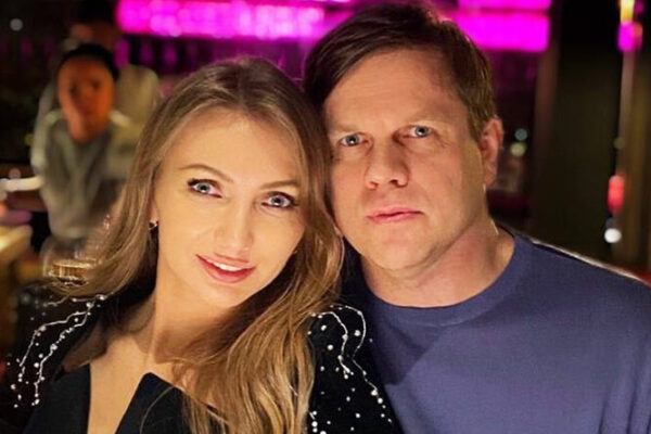 Экс-муж Булановой Владислав Радимов показал молодую невесту после того, как его бывшая вышла замуж за мужчину, который младше певицы на 19 лет