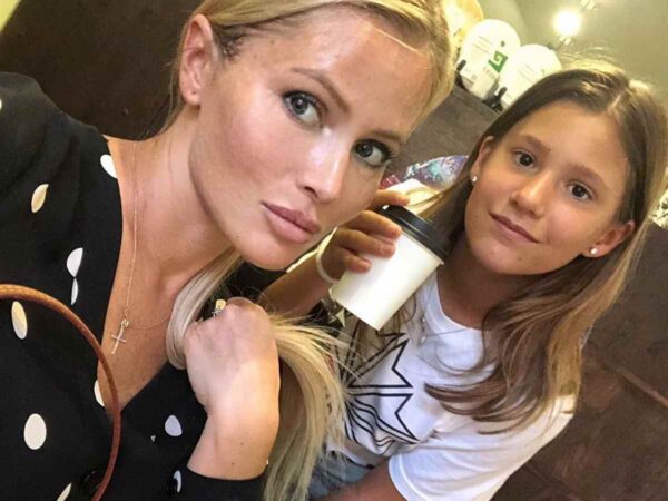 Стало известно, что Дана Борисова отправила дочь в чужую семью