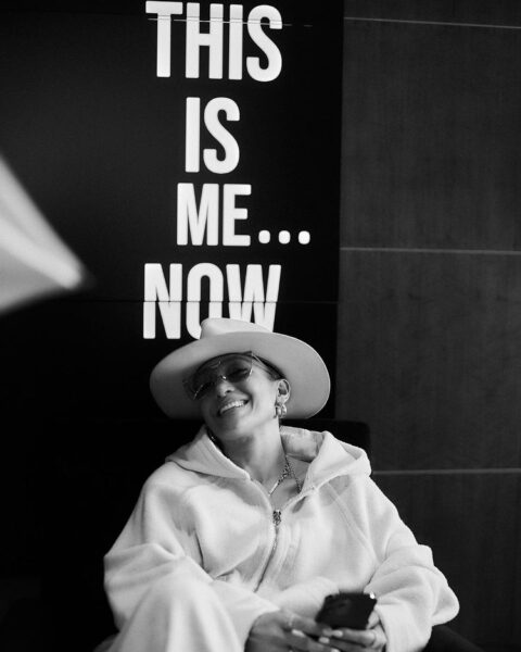 Дженифер Лопес объявила о выходе нового альбома "This Is Me…Now"