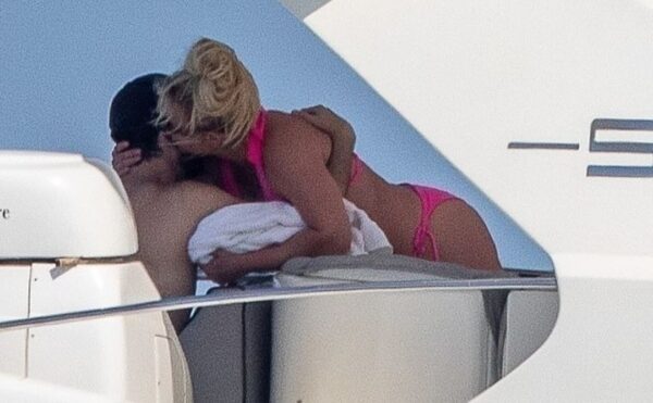 Правда или миф: стало известно, что Бритни Спирс и Сэм Асгари проводили время на яхте перед заявлением о разводе