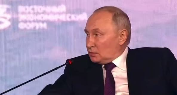 "Не можем запретить ему въезд в РФ", - Владимир Путин о беглецах, иноагентах и чиновниках