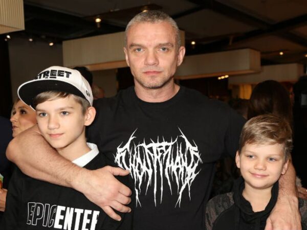 Владимир Епифанцев с сыновьями