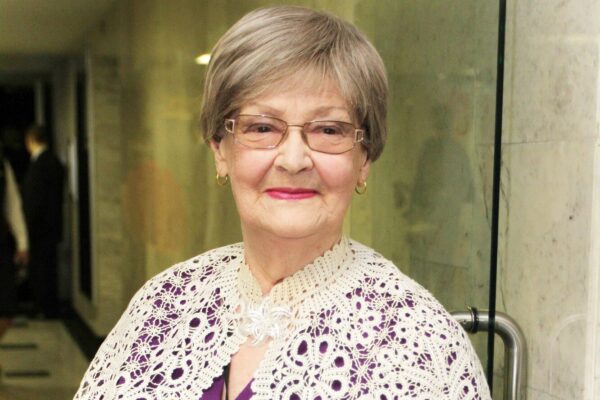Нина Гребешкова