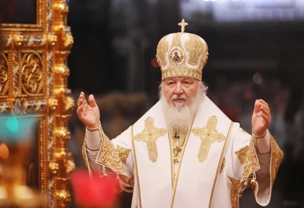 "Их не нужно отвергать", - патриарх Кирилл призвал прощать беглых из России граждан