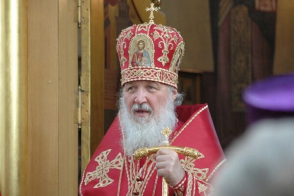 "Их не нужно отвергать", - патриарх Кирилл призвал прощать беглых из России граждан
