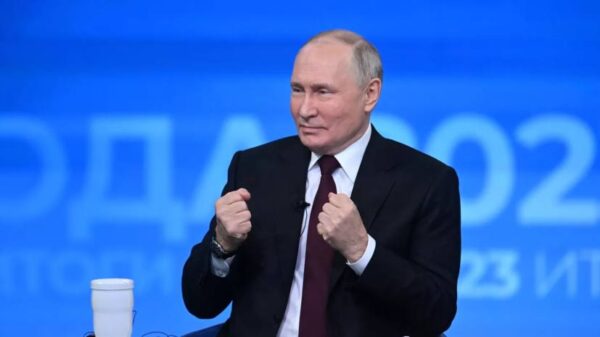 Дмитрий Песков впервые высказался об интервью Путина Карлсону и реакции американских СМИ