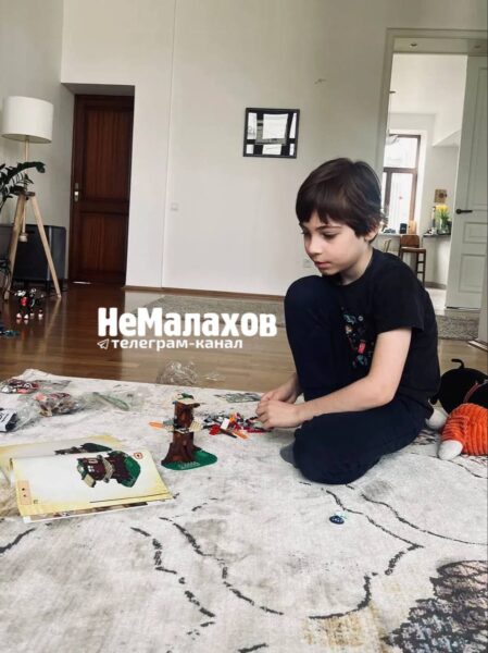 Стало известно, как выглядит 8-летний сын Юлии Снигирь и Евгения Цыганова