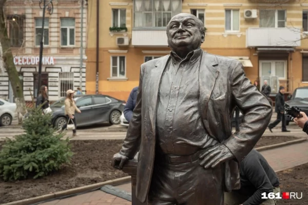 "На народные деньги", - жена Жванецкого прокомментировала памятник мужу в Ростове