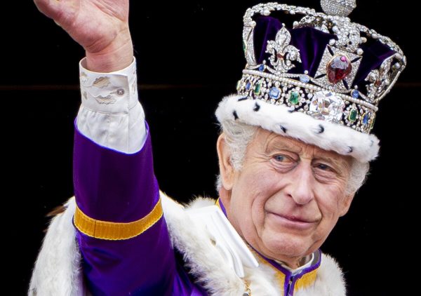 Информация об уходе Карла III была прокомментирована Букингемским дворцом