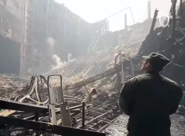 Разрушенный после пожара "Крокус"