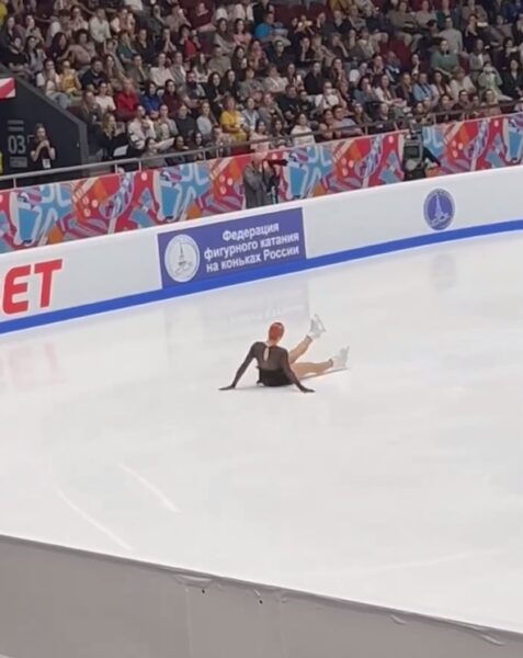 На контрольных прокатах в самом начале программы Трусова упала,