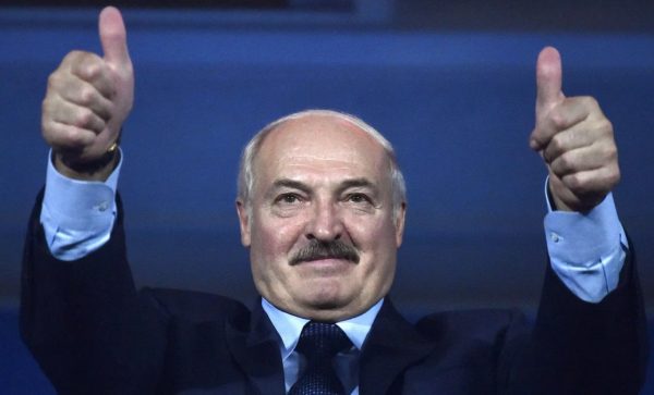 Лукашенко помиловал осуждённых за экстремистские преступления