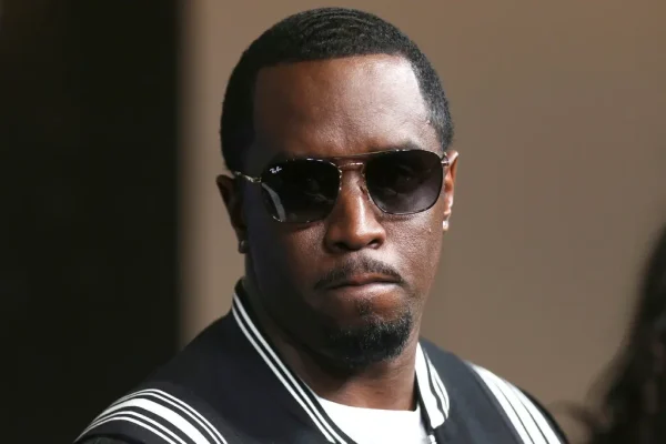 Звездный скандал продолжается: P.Diddy обвинили в изнасиловании 17-летней модели