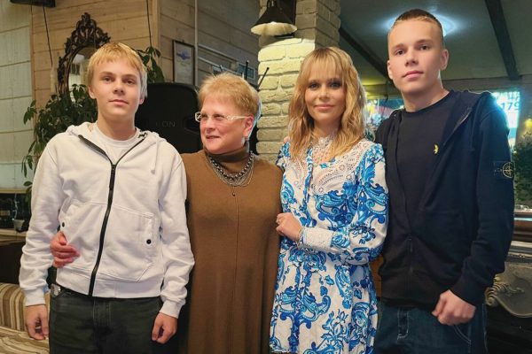 "Любил больной любовью", - Ксения Новикова из группы "Блестящие" поставила точку в отношениях с бывшим