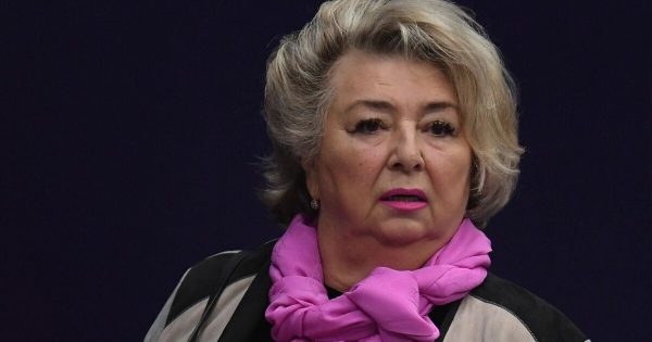 77-летней Татьяне Тарасовой потребовалась экстренная медицинская помощь: что произошло с легендарным тренером