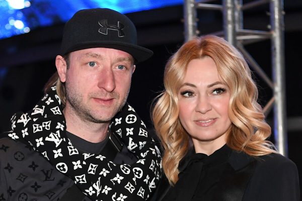 Яна Рудковская прокомментировала слухи о разводе с Плющенко