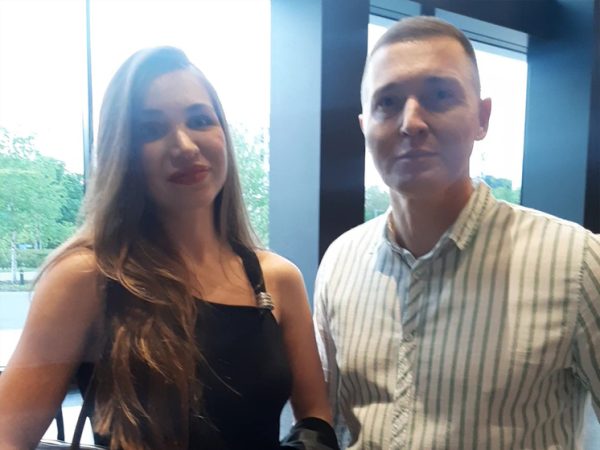 Сын Никаса Сафронова вернулся в Москву из Сочи с новой женой