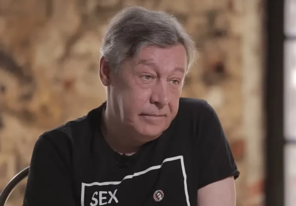 Никита Михалков устроил Михаила Ефремова в свой театр