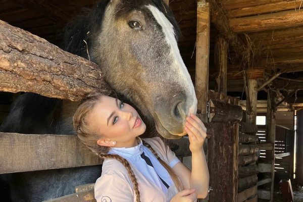 Стало известно, почему племянница Галкина* за год не представила ни одного хита