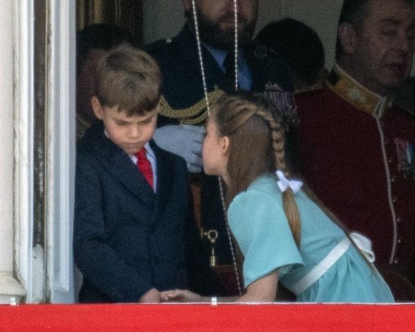 Принц Луи получил нагоняй от Кейт Миддлтон во время парада