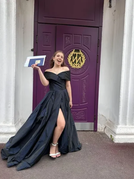 Племянница Сергея Лазарева стала дипломированной актрисой