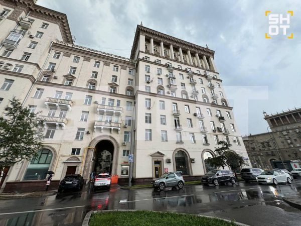 В Москве арестовали квартиру писателя Дмитрия Глуховского*