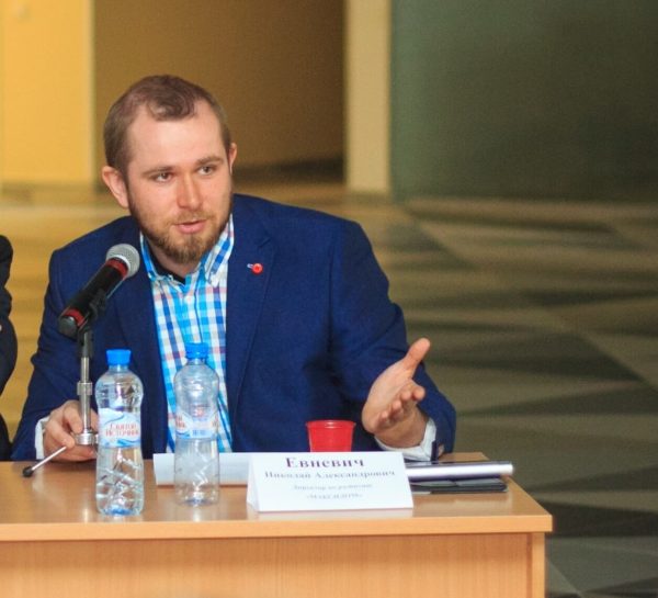 Редкие машины, уникальный подход: чем живет «Рот Фронт Гараж» сегодня