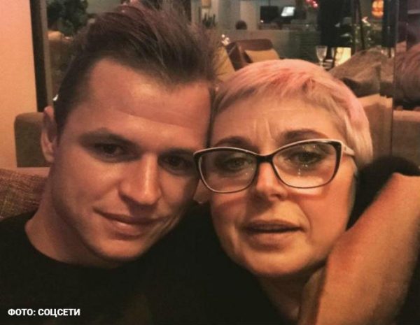 Мать футболиста Дмитрия Тарасова развели мошенники