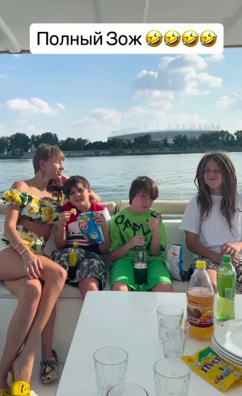 Полина Диброва с детьми