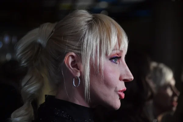 Кристина Орбакайте задолжала ФНС 350 тысяч, имея активы на миллиард