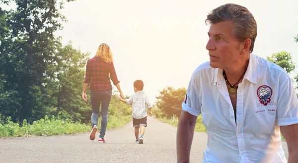 Бросил беременную жену и 40 лет не видел сына: главная тайна «фантазера» Евдокимова