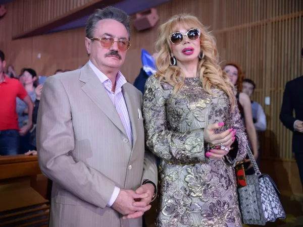 «25 лет уговаривал», - муж Маши Распутиной о тайной свадьбе с певицей