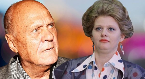 Требовал раздеться: Муравьева рассказала о скандале с Меньшовым и позоре на съемках «Москвы...»